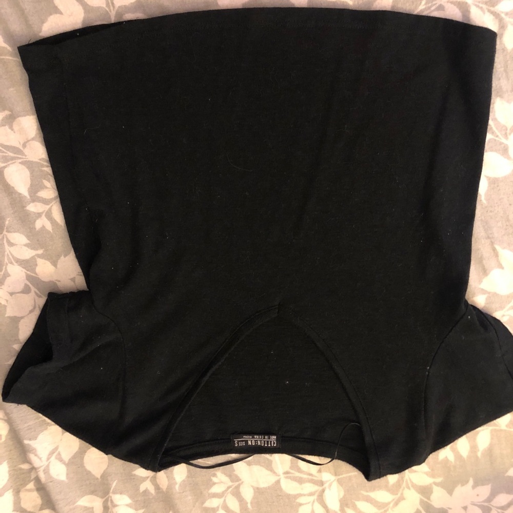 Black crop top